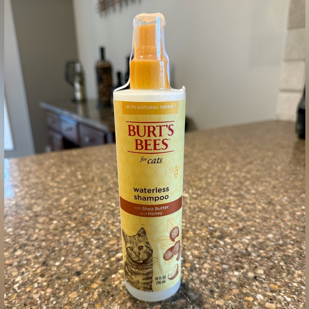 Burt's Bees Waterless Cat Shampoo
